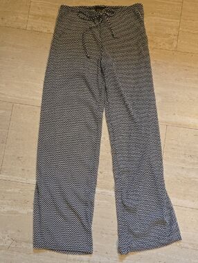 Jordan Taylor Stylish Black/White Open-Weave Drawstring Tie Waist Cover-Up Pants